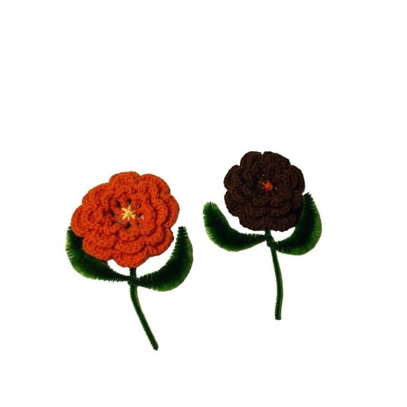 Handmade Vintage 1970s Flower Magnets Orange Brown Crochet Chenille Pipe Cleaner - Picture 1 of 9